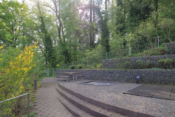 Moderne 1.5-Zimmer-Wohnung an perfekter Lage mit Garten in Richterswil 13