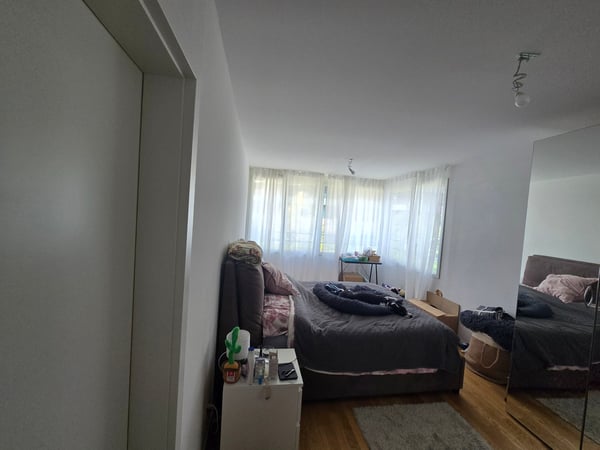 Modern 1.5-Room Apartment with Terrace in New Building - Gland 4