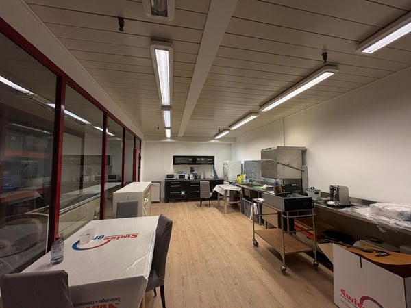 Espace polyvalent de 290 m² à Crissier – Idéal bureaux et stockage 4