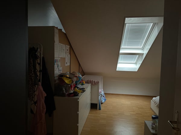 Charming 1.5-Room Roof Apartment in Quiet Arni Location 3