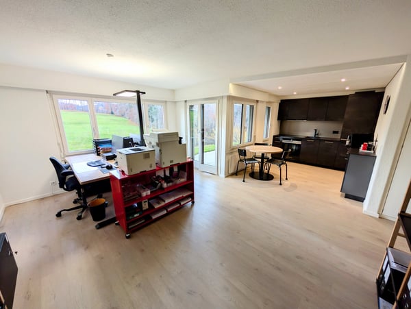 Moderne 2.5 Zimmer Wohnung mit Aussicht ins Grüne 3