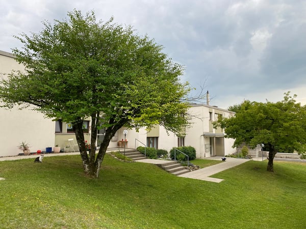 Moderne 2.5 Zimmer Wohnung mit Aussicht ins Grüne 11