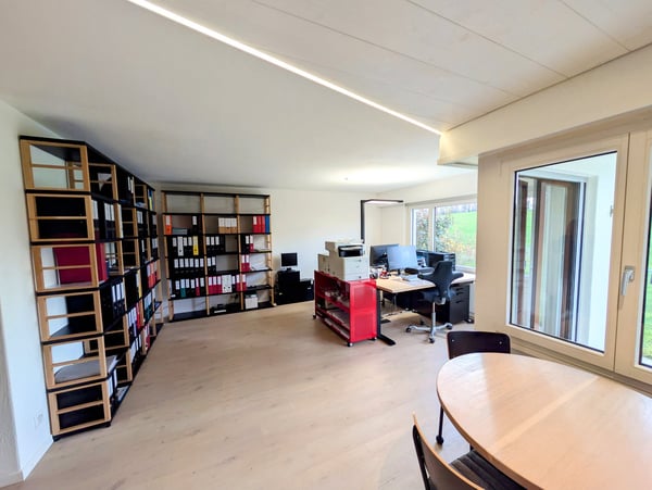 Moderne 2.5 Zimmer Wohnung mit Aussicht ins Grüne 4