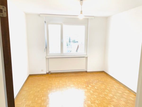 1.5-Z-Wohnung zentral gelegene Wohnung in Glattbrugg! 3