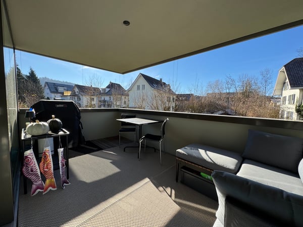 Aussergewöhnlich grosszügige 1.5-Zimmer-Wohnung in Burgdorf 8