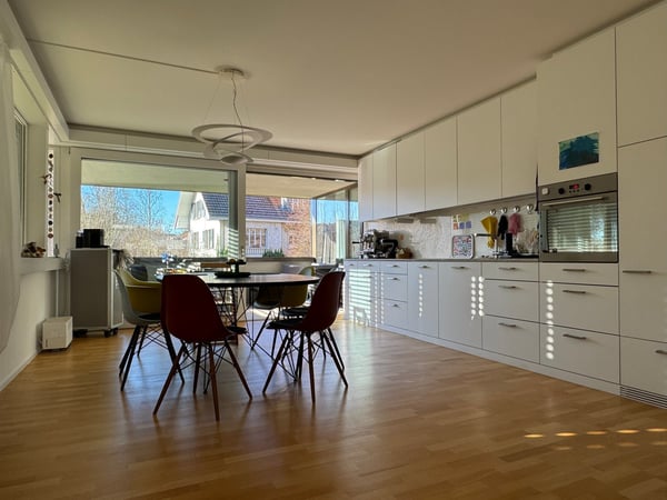 Aussergewöhnlich grosszügige 1.5-Zimmer-Wohnung in Burgdorf 2