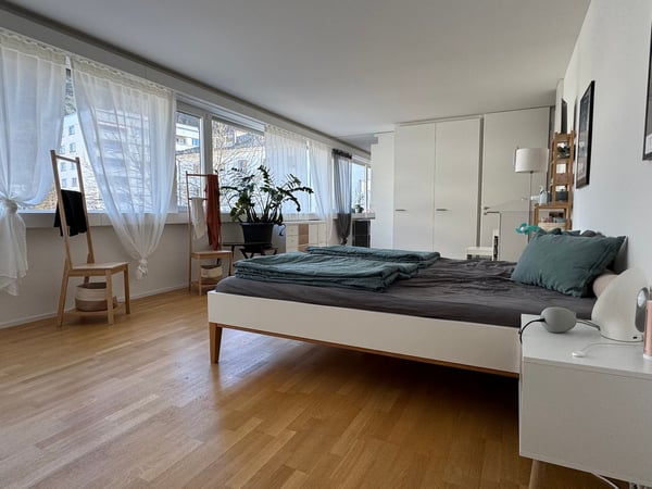Aussergewöhnlich grosszügige 1.5-Zimmer-Wohnung in Burgdorf 9