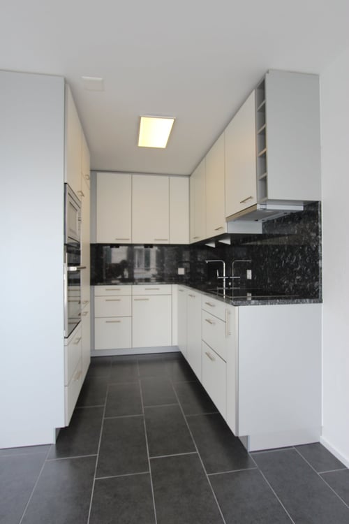 Charmante 1.5-Zimmer-Wohnung mit Balkon und schöner Aussicht in Baden 3