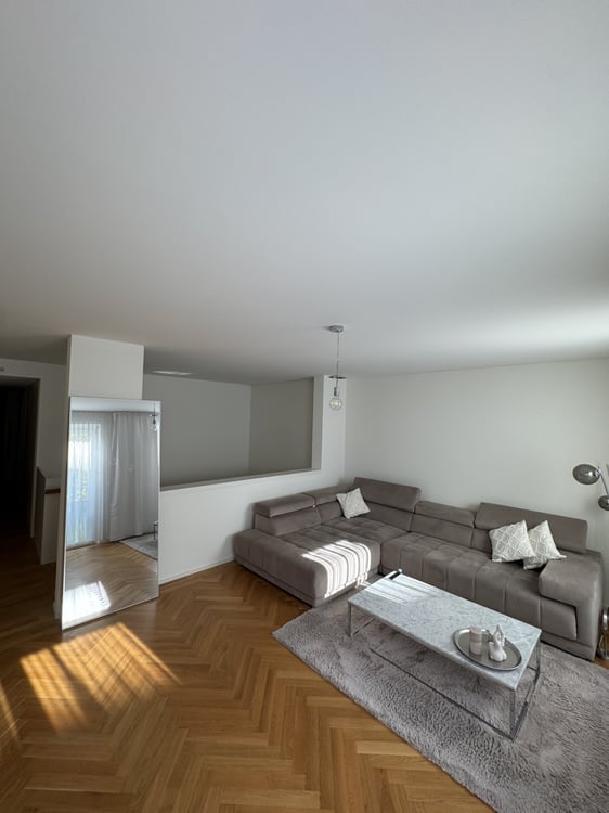 Moderne 1.5-Zimmer-Maisonette-Wohnung an der Limmat 9