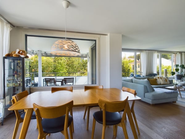 Moderne 1.5-Zimmer-Wohnung mit Balkon in Oberwil 2