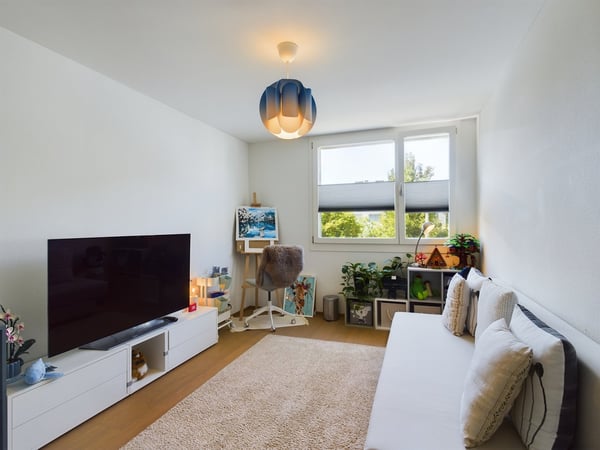Moderne 1.5-Zimmer-Wohnung mit Balkon in Oberwil 5