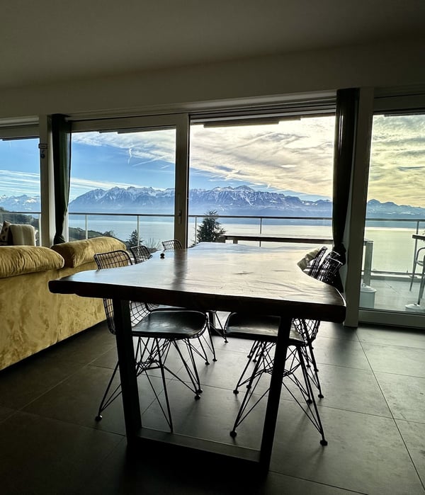 Appartement moderne de 1.5 pièces avec vue imprenable sur le lac – 4’760 CHF charges comprises 28