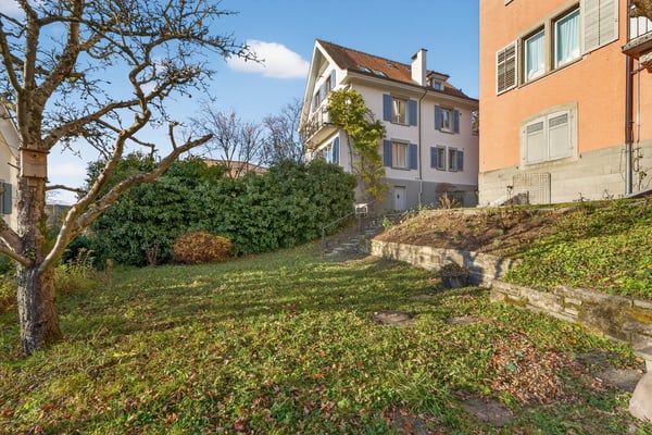 Einzigartige 1½-Zimmer-Altbauwohnung mit Wintergarten, Rundbibliothek, 270°-Panoramasicht & Garten 59