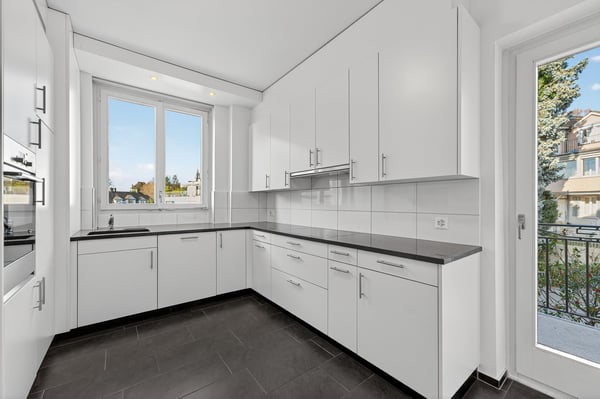 Einzigartige 1½-Zimmer-Altbauwohnung mit Wintergarten, Rundbibliothek, 270°-Panoramasicht & Garten 38