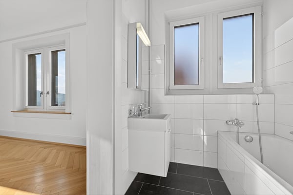 Einzigartige 1½-Zimmer-Altbauwohnung mit Wintergarten, Rundbibliothek, 270°-Panoramasicht & Garten 30