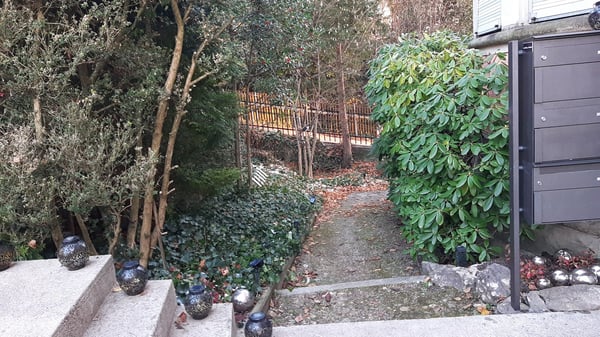 Einzigartige 1½-Zimmer-Altbauwohnung mit Wintergarten, Rundbibliothek, 270°-Panoramasicht & Garten 65