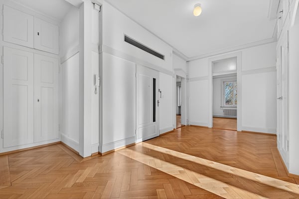 Einzigartige 1½-Zimmer-Altbauwohnung mit Wintergarten, Rundbibliothek, 270°-Panoramasicht & Garten 34