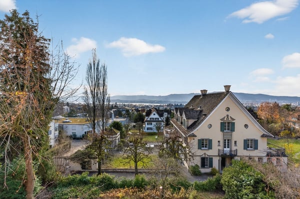 Einzigartige 1½-Zimmer-Altbauwohnung mit Wintergarten, Rundbibliothek, 270°-Panoramasicht & Garten 22