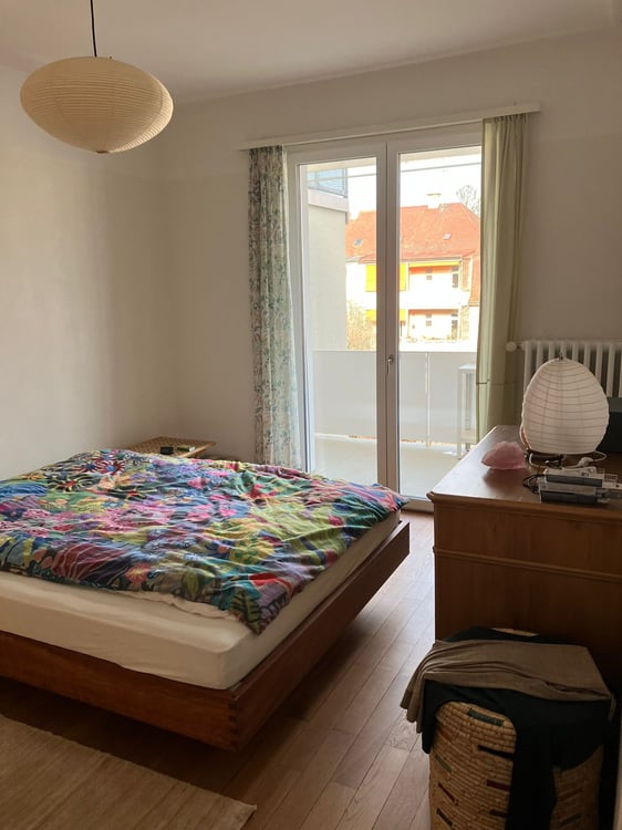 Stilvolle 1 1/1-Z.-Altbauwohnung im Neubad, Basel 4