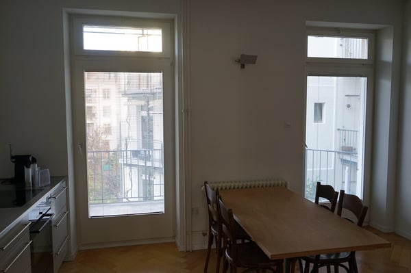 Stilvoll renovierte Altbauwohnung Nähe Rhein mit wunderschönem Innenhof 2