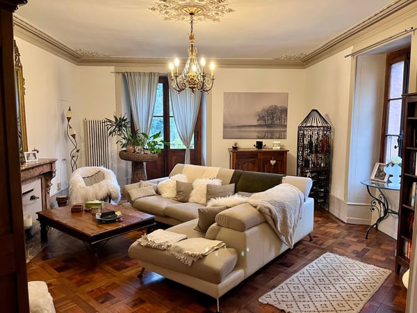 Spacieux appartement de 5 pièces avec jardin au Grand-Saconnex