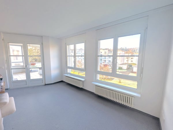 Moderne 1.5-Zimmer-Wohnung mit zwei Balkonen, und Hobbyraum in Winterthur 2