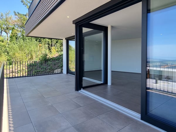 Terrassenwohnung an Top Panorama Lage mit unverbaubarer Berg- und Seesicht 8