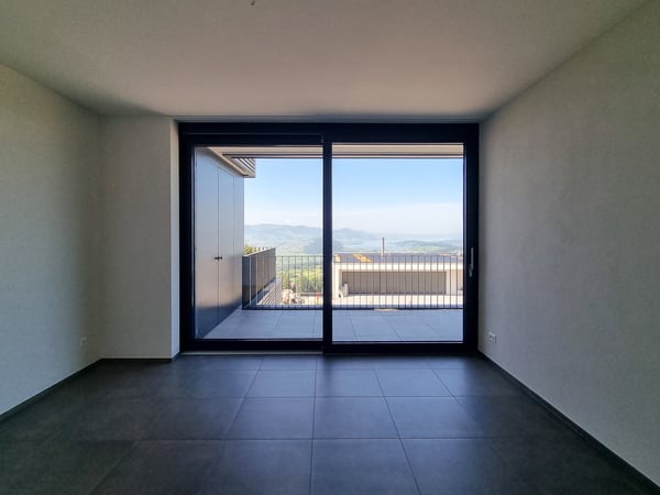 Terrassenwohnung an Top Panorama Lage mit unverbaubarer Berg- und Seesicht 19