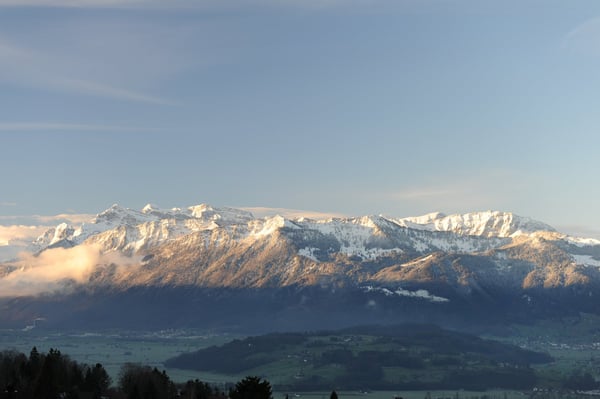 Terrassenwohnung an Top Panorama Lage mit unverbaubarer Berg- und Seesicht 4