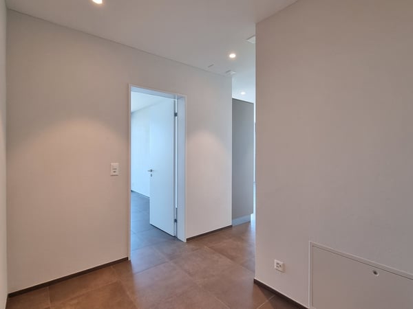 Terrassenwohnung an Top Panorama Lage mit unverbaubarer Berg- und Seesicht 26