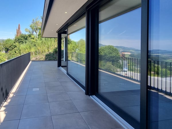 Terrassenwohnung an Top Panorama Lage mit unverbaubarer Berg- und Seesicht 10