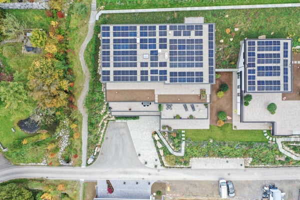 Terrassenwohnung an Top Panorama Lage mit unverbaubarer Berg- und Seesicht 9