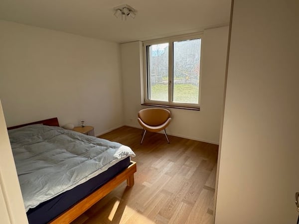 Moderne 1.5-Zimmer-Wohnung mit Terasse in Zürich Altstetten 3