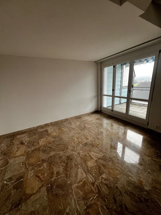 Traumhafte 1.5-Zimmer-Maisonette im Herzen von Gossau – viel Platz, viel Licht, viel Lebensqualität! 3