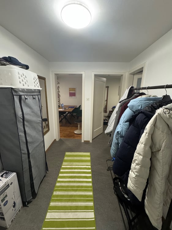 Furnished 1.5-room Apt. for long sublet / möbliertes 1.5-Zi. Wohnung zur Langzeituntermiete 3