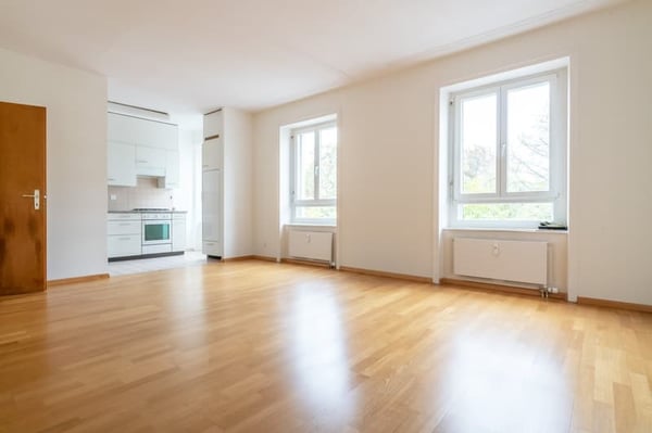 Grosszügige Dreizimmerwohnung nahe Wettsteinplatz 1