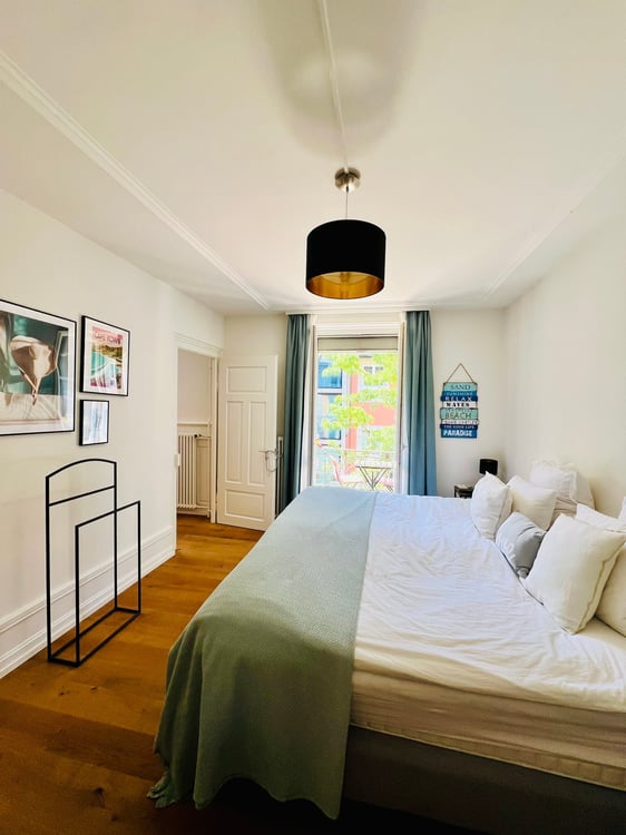 1.5-Room Apartment in the Heart of Zürich (1704) 1