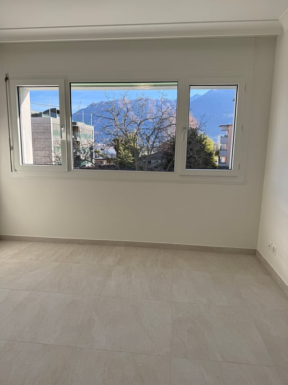 Erstvermietung nach Sanierung 1.5-Zimmer-Wohnung im 2. OG. an zentraler Lage in Ascona 8