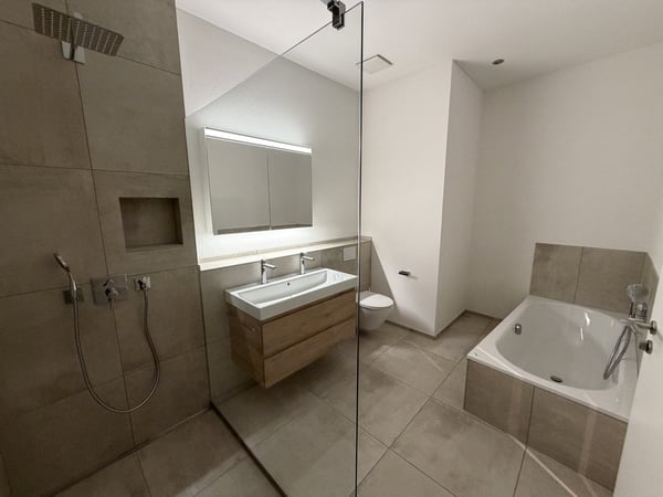 Erstvermietung: Moderne 1.5-Zimmer-Wohnung in einem Neubau 2