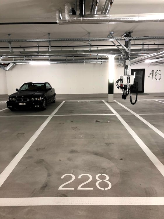 Einstellplatz mit Elektro-Ladestation nahe Bhf. Oerlikon 2