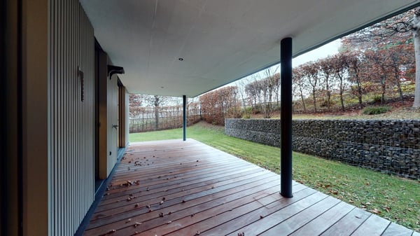 Moderne 1.5-Zimmer-Wohnung mit Terrasse in Erlenbach ZH 4