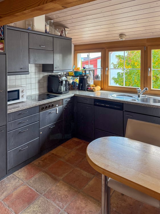 1.5-Zimmer-Attika-Wohnung mit Gartenteil 2