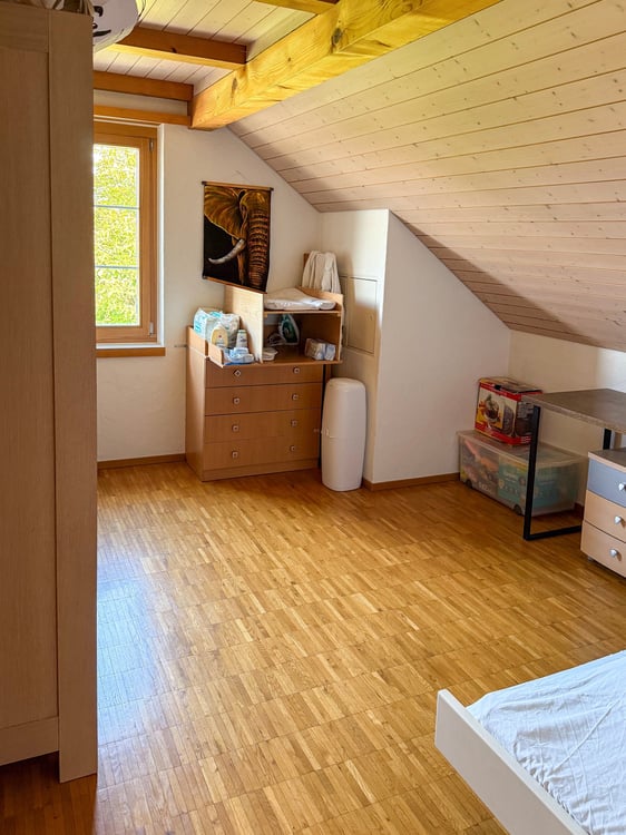 1.5-Zimmer-Attika-Wohnung mit Gartenteil 9