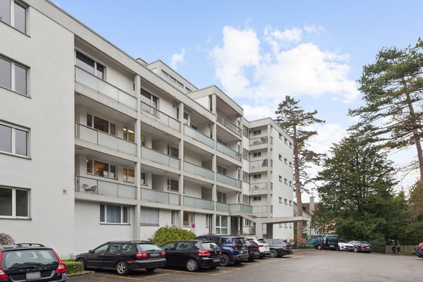 Grosszügige 1-Zimmer-Wohnung mit Balkon in Zürich Seefeld 9