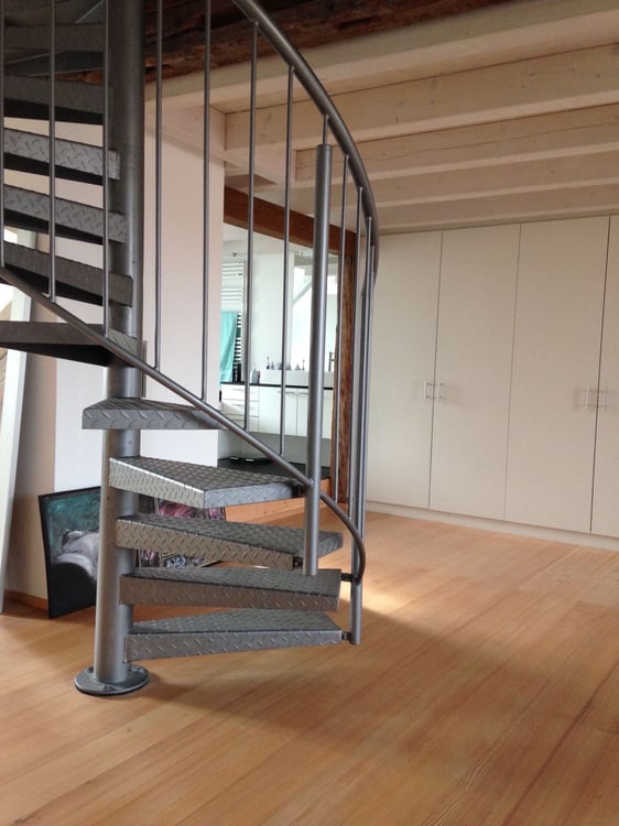 Charmante, loftartige Wohnung in historischem Gebäude in Winterthur 11