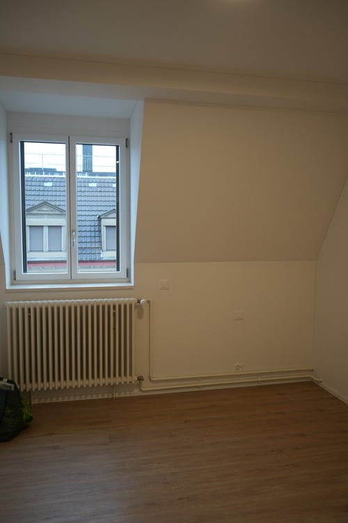 Moderne 1.5-Zimmer Maisonette Wohnung im Dachgeschoss 10