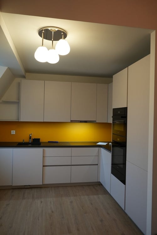 Moderne 1.5-Zimmer Maisonette Wohnung im Dachgeschoss 6