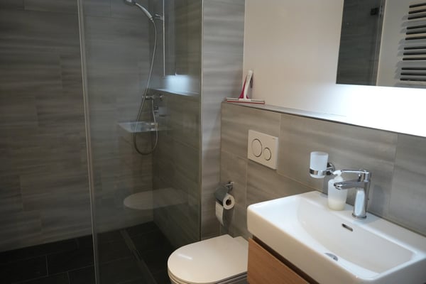 Moderne 1.5-Zimmer Maisonette Wohnung im Dachgeschoss 14