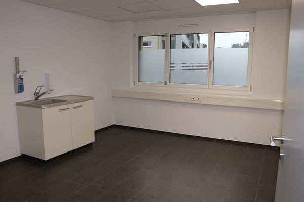 Büro/- Praxisräume an zentraler Lage (Teilflächen möglich) 2