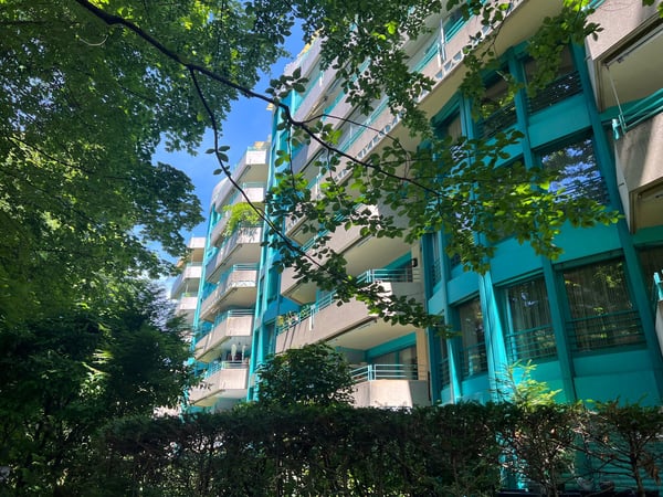 Vente immobilière aux enchères publiques - appartement à Genève 2
